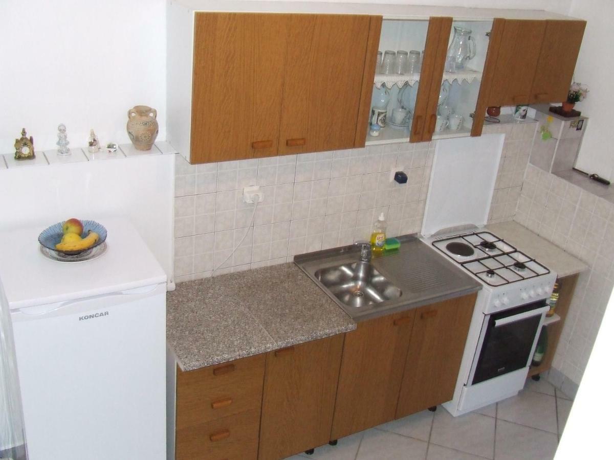 Villa Kuca Za Odmor Matko House Matko à Pag Town Extérieur photo