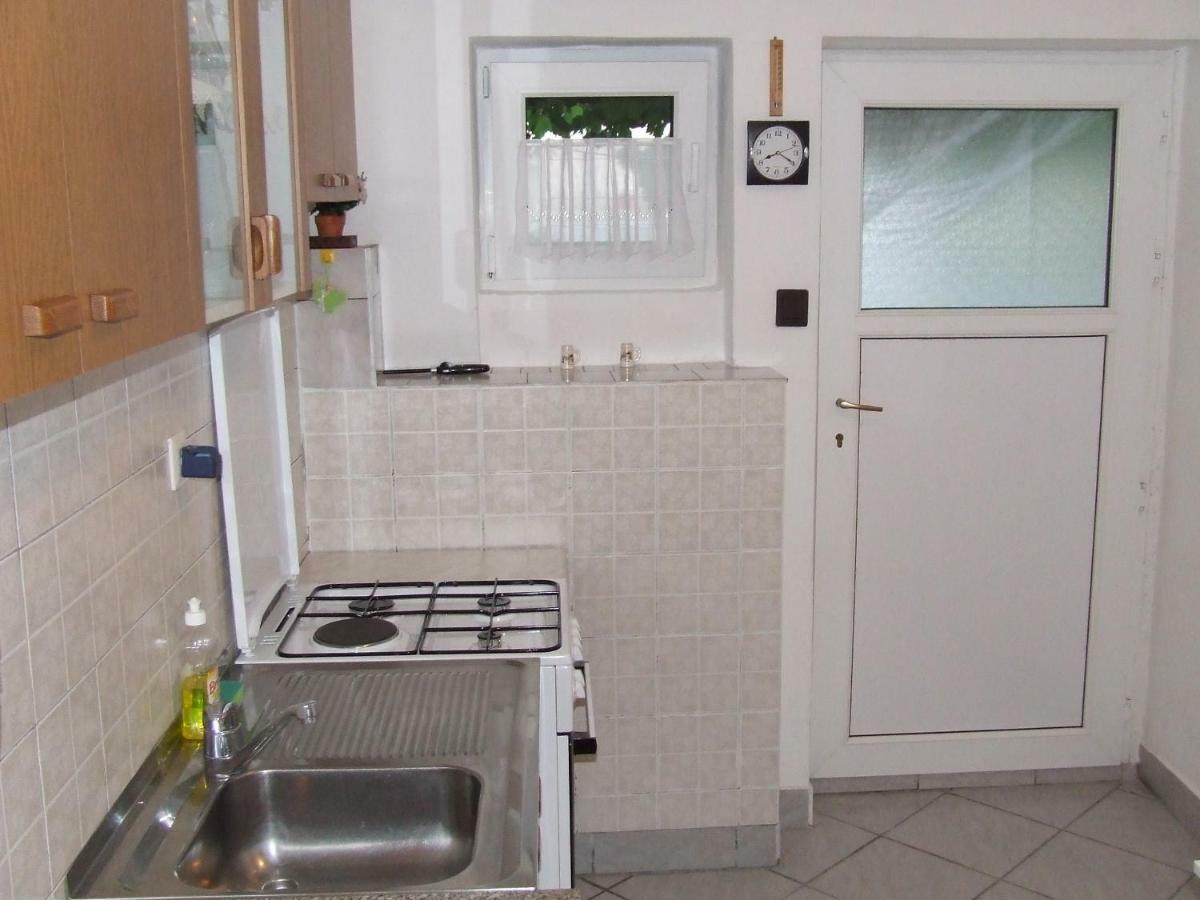 Villa Kuca Za Odmor Matko House Matko à Pag Town Extérieur photo