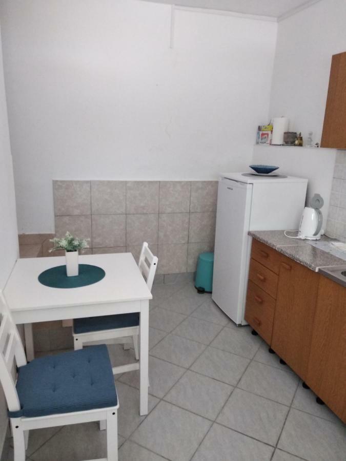 Villa Kuca Za Odmor Matko House Matko à Pag Town Extérieur photo